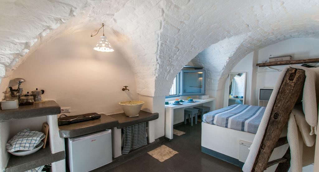 I 7 Archi Guest House Остуни Экстерьер фото
